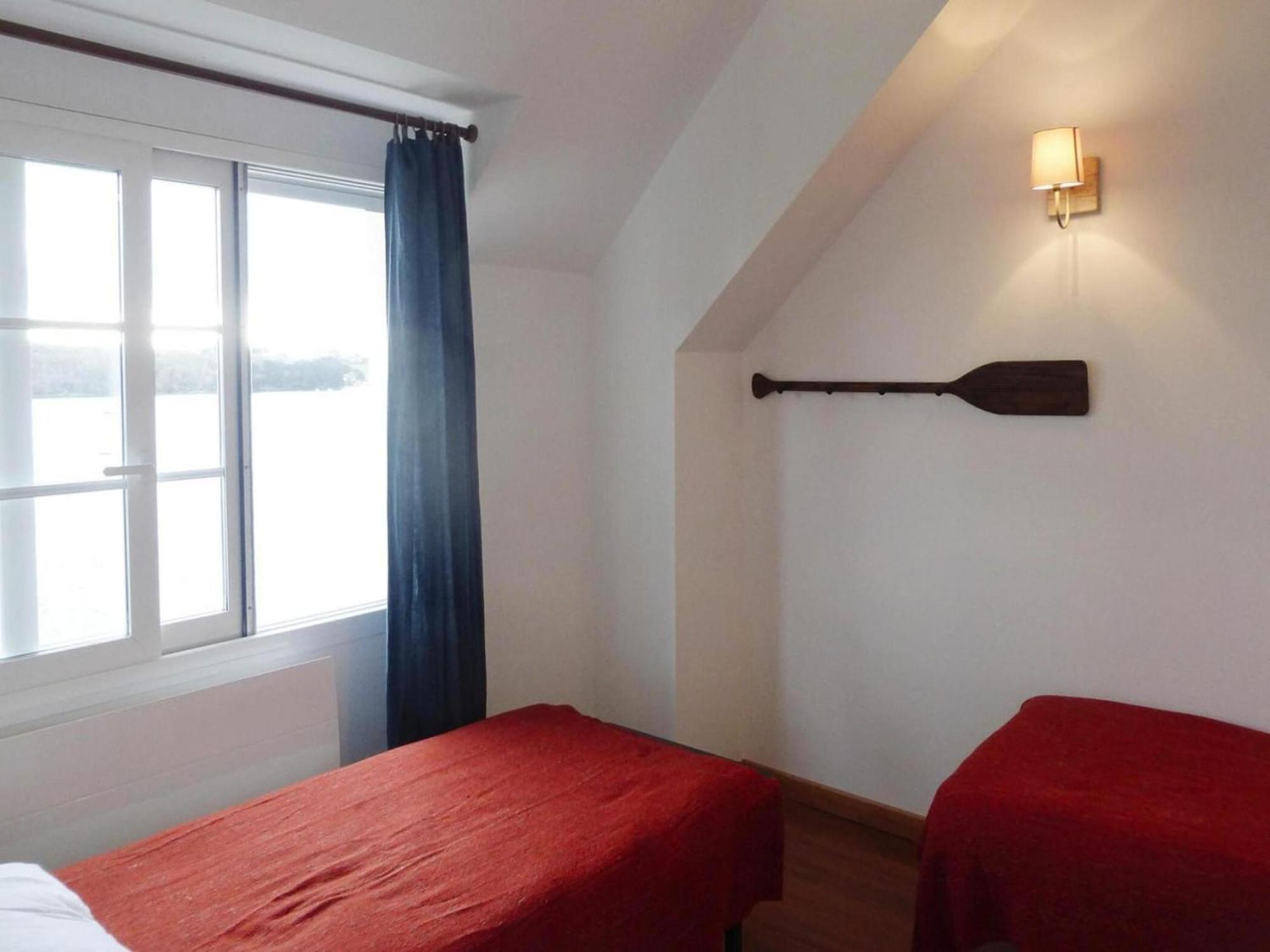 Pretty Breton Holiday Home In A Top Location Plougasnou Exterior photo